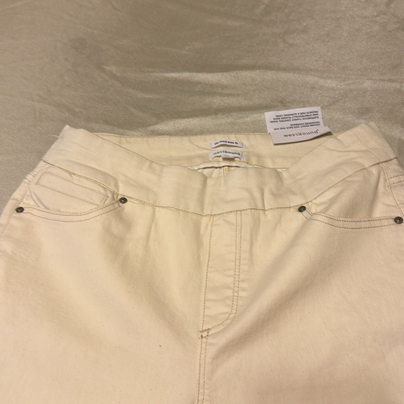 NWT- westbound Pull up Pants “the high rise fit”. Size 12 R - Picture 3 of 8